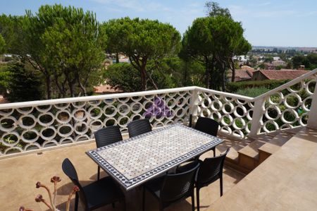 Villa climatisée avec grande piscine. vue Mer - Photo 3