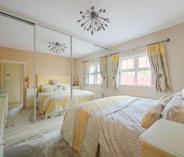 12 Churchland Close, Holywood, BT18 9LF - Photo 4