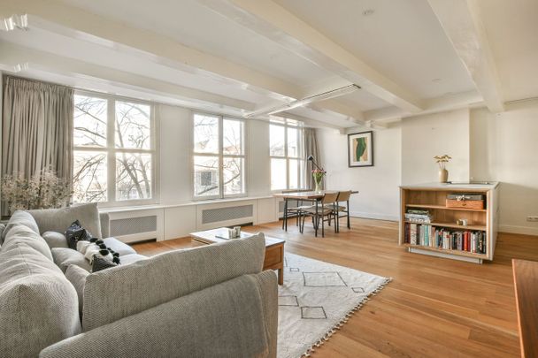 Appartement te huur: Oudezijds Achterburgwal 173-E 1012 DJ Amsterdam - Photo 1