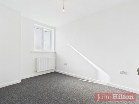 Warren Way, Brighton - Photo 1