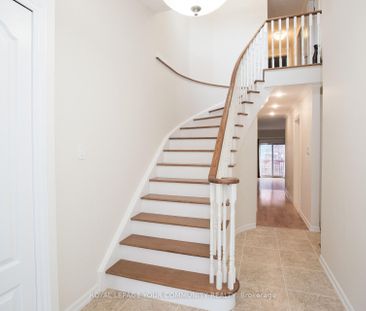 For Lease - 90 Carnival Court, Toronto, Ontario - Photo 4