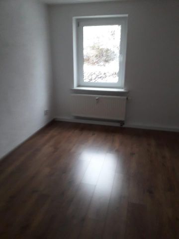 2 Zimmer Wohnung EG 54 m² Altbau mit separater Küche in Schlema - Photo 3