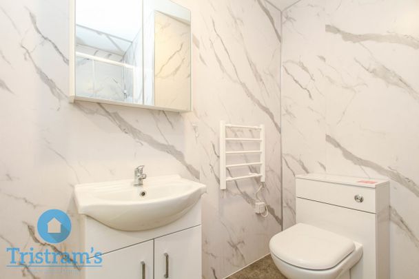 5 bed Apartment for Rent - Photo 1