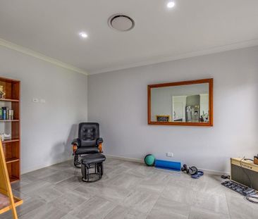 160-162 Panitz Drive, Jimboomba QLD 4280 - House For Rent | Domain - Photo 1