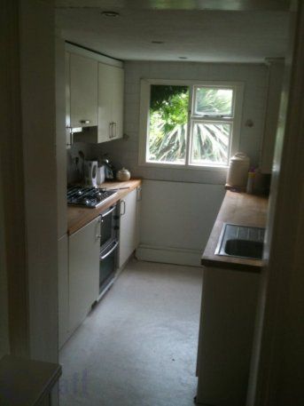 Three bedroomed House Lomond Ave, Fairview. - Photo 3