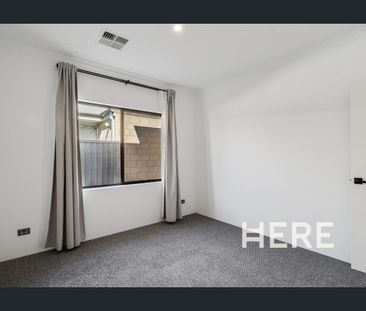 Coastal Comfort & Easy-Care Living in Jindalee - Photo 4