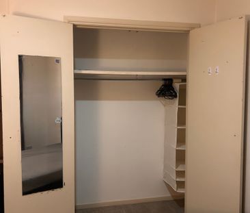 St Kilda East - Photo 6