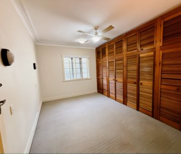 4 bed 1 bath - Photo 3