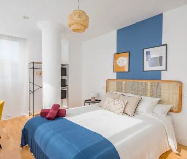 Room in a shared 8-bedroom apartment for rent in Castillejos. - Foto 5