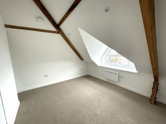 Hanover St, Swansea, SA1 - Photo 1