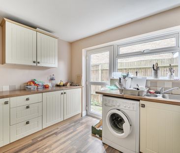 Salford Close, Reading, RG2 8SA - Photo 3