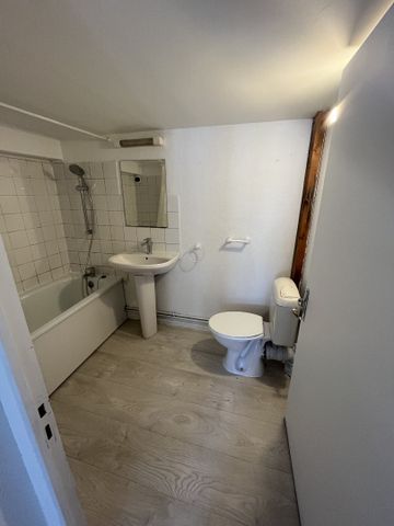 Location Appartement 1 pièce 21m² VALENCIENNES 59300 - Photo 2