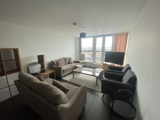 2 bedroom penthouse to rent - Photo 1
