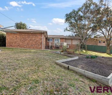 SPACIOUS FAMILY HOME - Photo 6