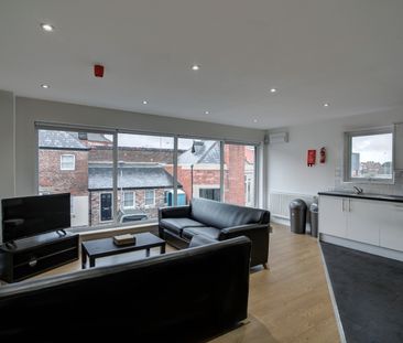 7 Bed Flat, Stonemasons Close, L7 - Photo 4