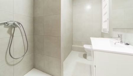 Carrer de Sueca, Valencia, Valencian Community 46006 - Photo 4