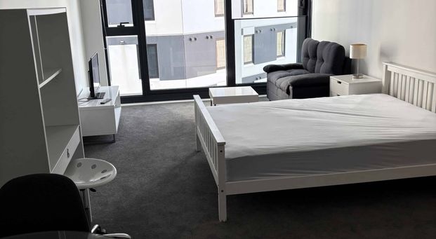 For Rent - Affordable Studio - Photo 1