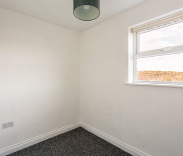2 Bed Flat, Balfour Road, BN1 - Photo 4