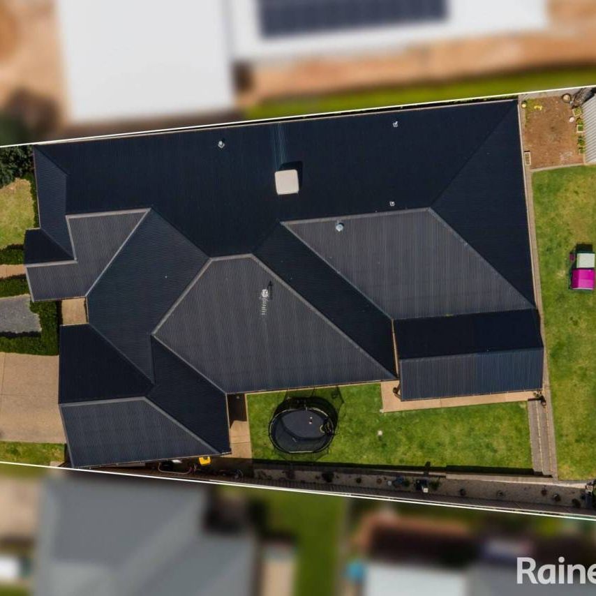 Ideally Positioned Tatton Home - Photo 1