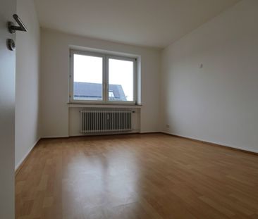 Ihr neues Zuhause: Frisch renovierte 2-Zimmer-Wohnung mit Balkon in... - Photo 6