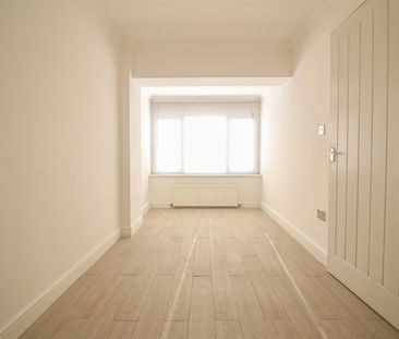 5 Bedroom House - Semi-Detached - Photo 4