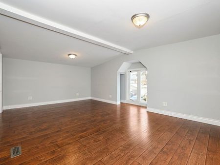 For Lease - 180 Rosslyn Avenue, Hamilton, Ontario - Photo 5