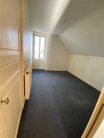 A LOUER ANGERS LA MADELEINE - T3 situé rue Volney ... - Photo 2