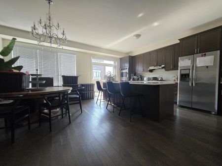 For Lease - 3 Vaudeville Drive, Toronto, Ontario - Photo 4