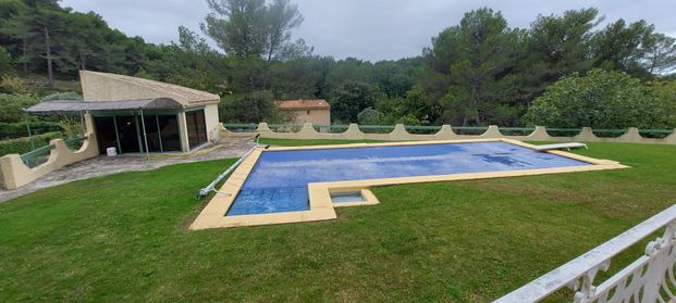 Maison Simiane Collongue 6 pièces 115 m² - Piscine - Véranda - Jardin, - Photo 1