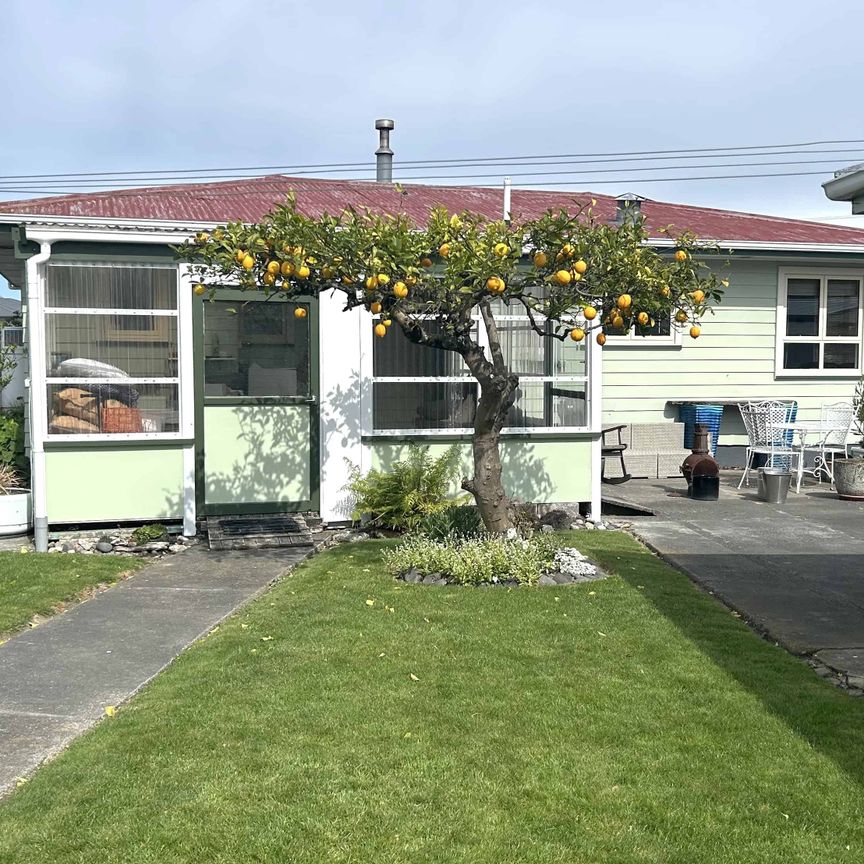 4 Bedroom Pirimai, Napier - Photo 1