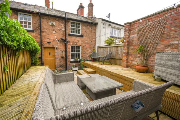 Village Road, CH60 0DX, Heswall - Photo 1
