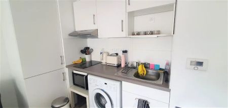 Location appartement 1 pièce - 27.48m² à La madeleine (59110) - Photo 2