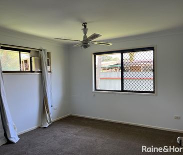 6 Meredith Place, Redland Bay, QLD 4165 - Photo 4