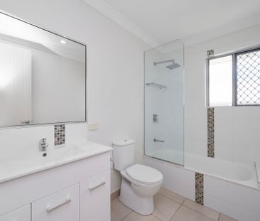 Family Home in Bushland Beach - Photo 4