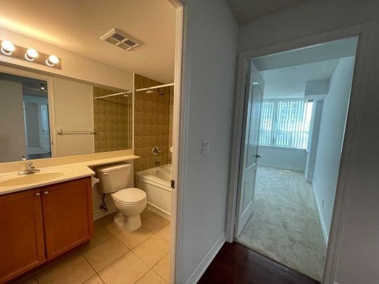 For Lease - 1 Elm Drive Unit# 308, Mississauga, Ontario - Photo 1