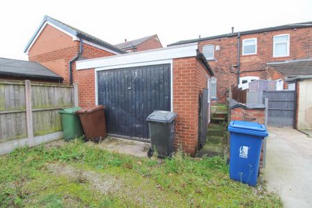 2 bedroom end of terrace house to rent - Photo 5