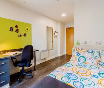 Premium En-Suite - Photo 5