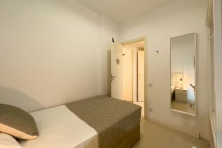 Carrer de Canalejas, Barcelona, Catalonia 08028 - Photo 4