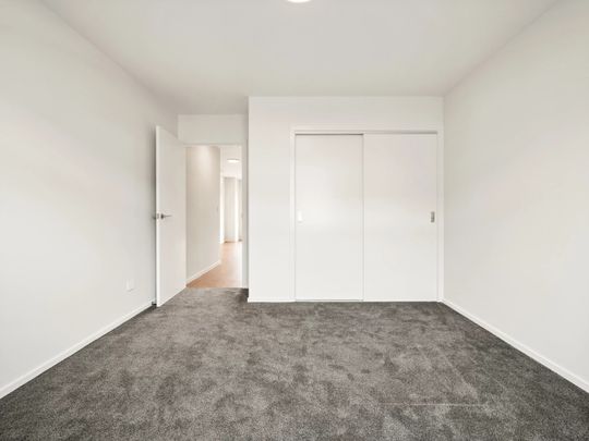 Brand new 1-bedroom apartment - Available now! - Photo 1