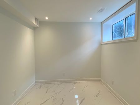 For Lease - 9 Queen Victoria Street Unit# Lower, Toronto, Ontario - Photo 3