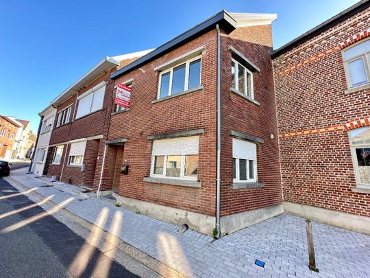 Woning met 2 slaapkamers, dressing, kelder, zolder en tuin te Riemst - Photo 1