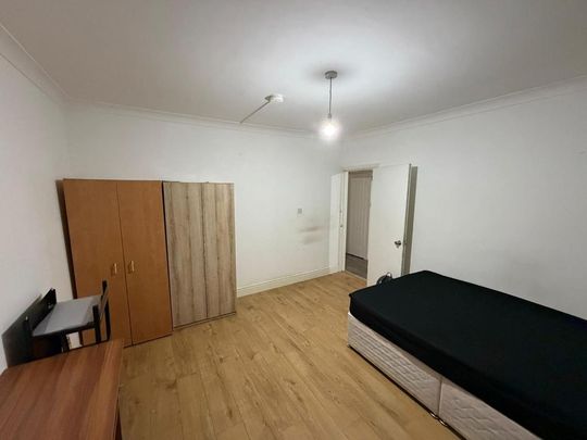 House share to rent - Photo 1