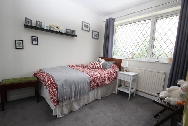 3 Bedroom Semi-Detached House, Chester - Photo 1