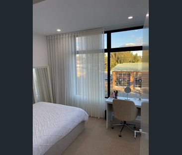 MODERN, STUNNING & THREE LEVELS OF SHEER SPACE! - Photo 3