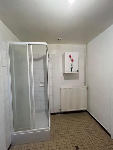 Location Maison 3 pièces 119m² AIRE SUR L ADOUR 40800 - Photo 2