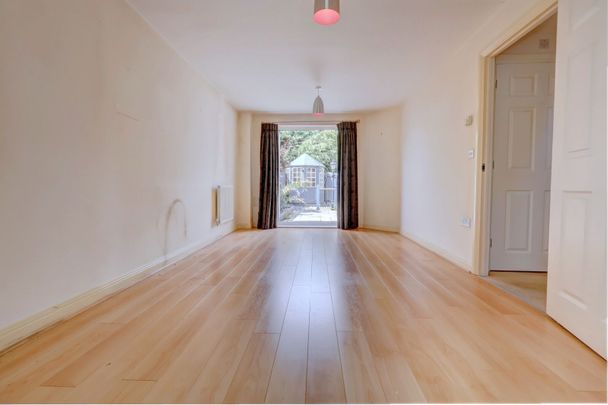 3 Bedroom Semi Detached House To Rent - Photo 1
