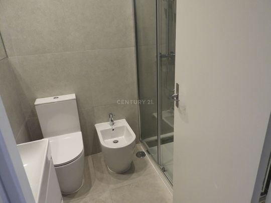 Campo de Ourique - Apartamento T2 com parqueamento - Photo 1