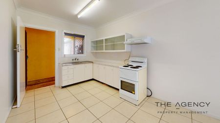 Low-Maintenance Living in a Convenient Koongal Location - Photo 4