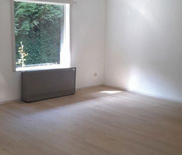 Bungalow te huur in Sint-Kwintens-Lennik voor € 1.050 met 1 slaapkamer - Photo 4