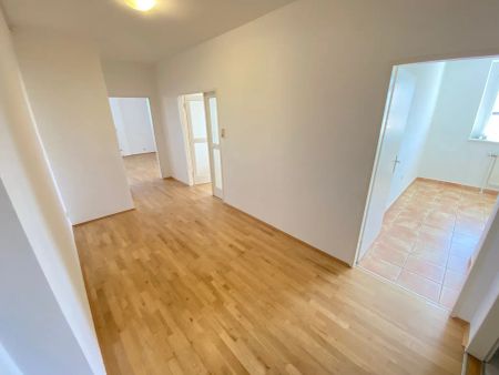 4 ZIMMERWOHNUNG MIT BALKON NÄHE MOZARTKREUZUNG - Foto 4